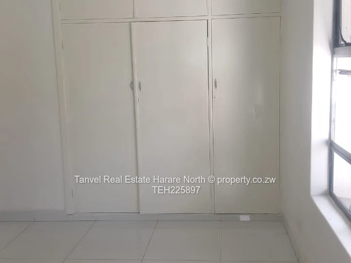 Massive and recently renovated Mansion in Old Mount Pleasant with 5 beds, Very modern kitchen,lounge