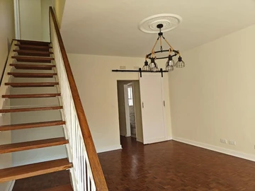 3 Bedroom Flat & Apartment