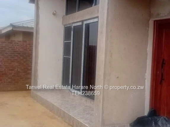 *Glaudina $65k neg  - Neat 4 beds house main bed with ensuite (tub and shower),guest bath and toilet