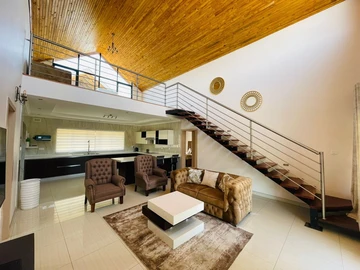 3 Bedroom Flat & Apartment