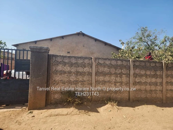 Budiriro 5B $35k. 7 roomed house on 325sqm. Cession. Walled and gated