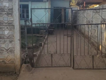 Dzivarasekwa 3: core-house with 4 rooms , Separate toilet and bathroom ,walled and gatedon 200sqm