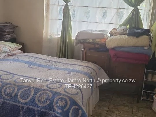 A captivating house in Bloomingdale in 3 bedrooms,main ensuite, fitted kitchen, dining, lounge and d