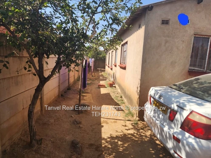 Budiriro 5B $35k. 7 roomed house on 325sqm. Cession. Walled and gated