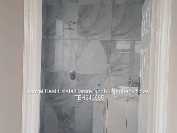 *Borrowdale Nyeredzi Ridge Hse for Sale Mordern  Double Storey Mansion