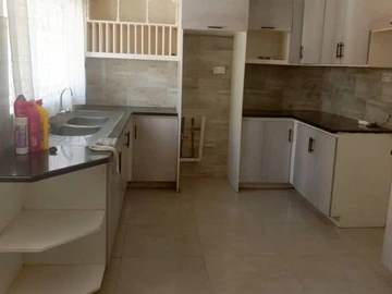 4 Bedroom Flat & Apartment