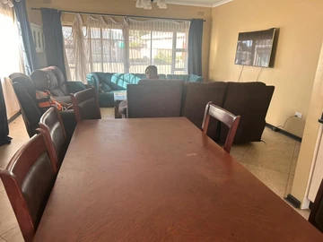 3 Bedroom Flat & Apartment