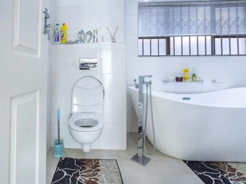 3 Bedroom Flat & Apartment