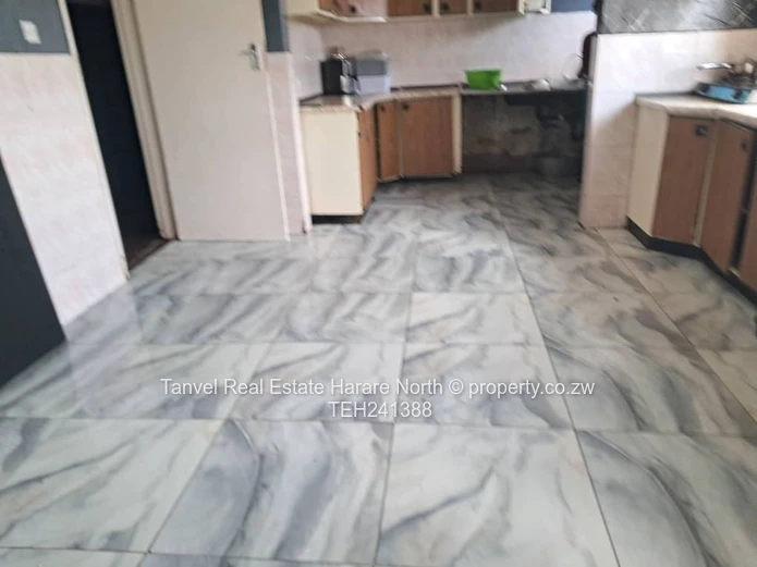 EMERALD HILL HOUSE FOR SALE  4 bedroomed with MES Fitted kitchen,lounge and dining, bathroom with tu